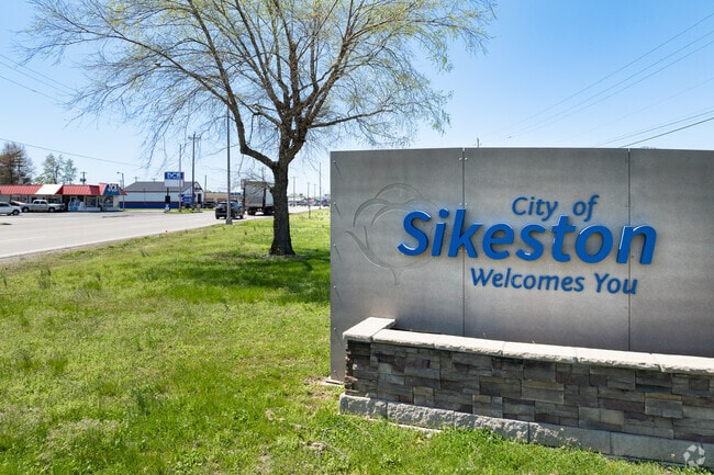 Historic charm meets small-town pride in Sikeston, MO.