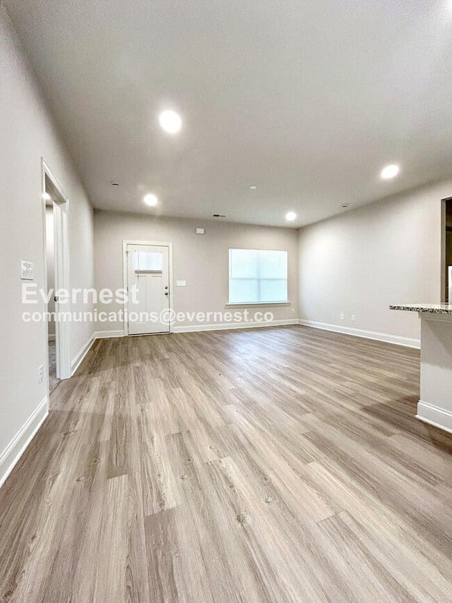 1410 Austin St, Gastonia, NC 28052 - photo 2