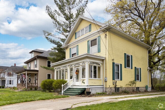 Italianate homes with decorative trim are located throughout the Lockland neighborhood.