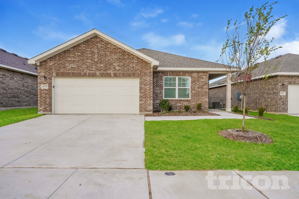 12713 Big Rnch Rd, Fort Worth, TX 76179 - photo 1