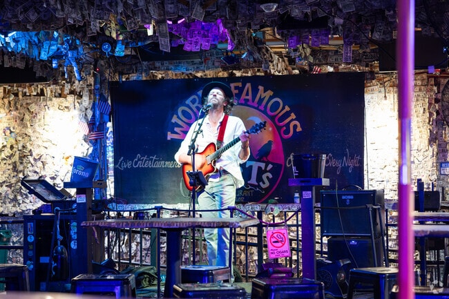 You can find exciting live entertainment every night when you go out in Mid Town.