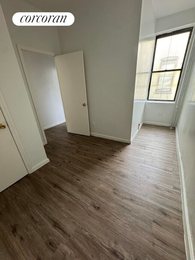 1526 Pacific St, Brooklyn, NY 11213 - photo 3