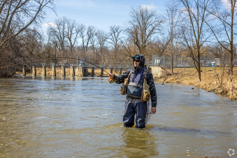 NH_Riverview_556226_P2_v2_EB_040425