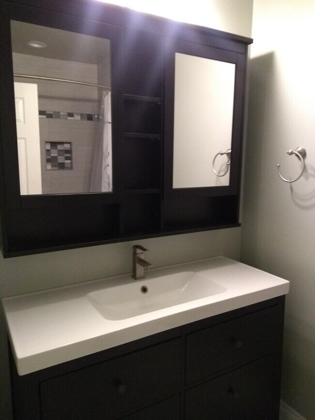 7785 Via Cassano, Burbank, CA 91504 - photo 6