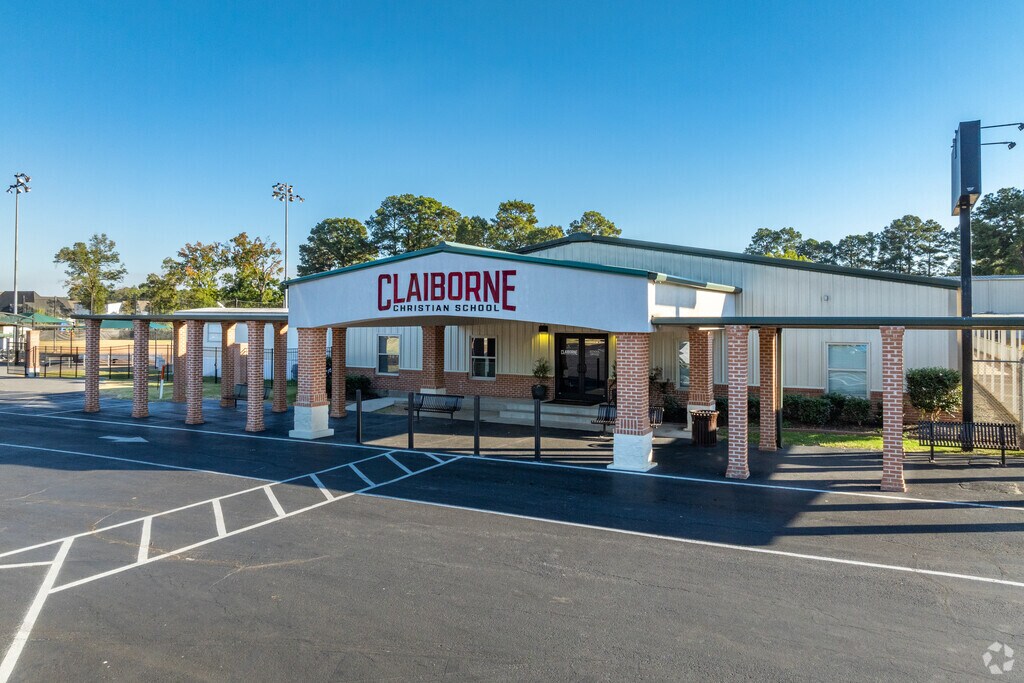 Claiborne Christian School grades a B on Niche.com.