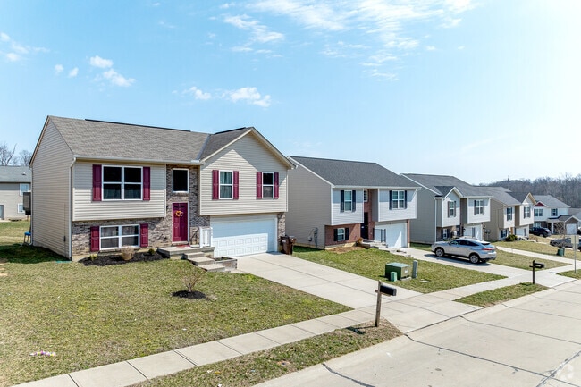 Homes in Elsmere typically sell after 13 days on the market.