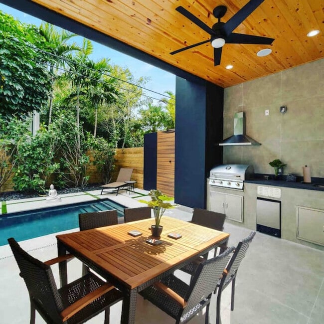 1514 NE 5th Ct unit ID1369637P, Fort Lauderdale, FL 33301 - photo 2