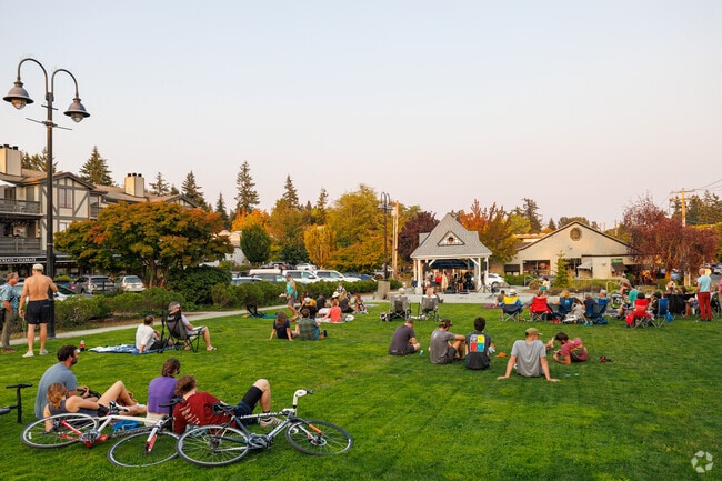 Locals can enjoy live music performances all summer long at Winslow Green.