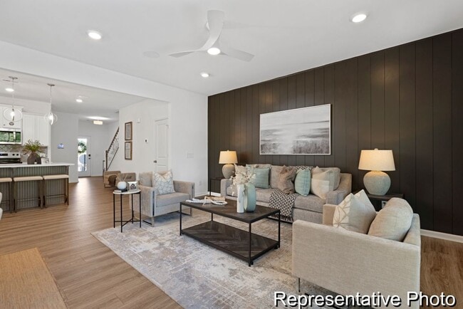 6933 Baler Way unit 11, Thomasville, NC 27360 - photo 3