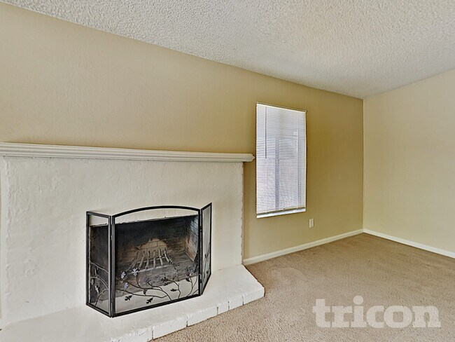 5294 Acacia Way, Olivehurst, CA 95961 - photo 6