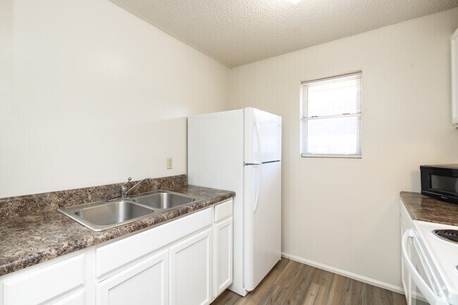 Peach Place, Mobile, AL 36695 - photo 6