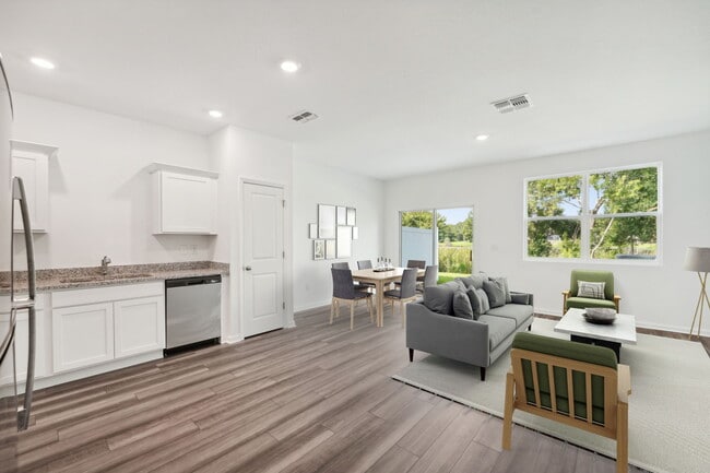 484 Colchester Ct, Moncks Corner, SC 29461 - photo 5