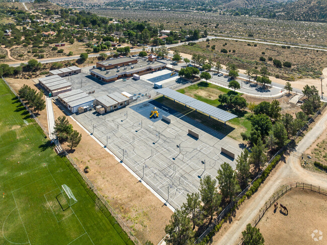Meadowlark Elementary School in Acton, CA uses solar panels to harness the power of the sun.