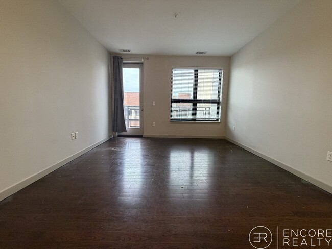 93 Marion St unit 45 Marion 507, Brookline, MA 02446 - photo 7