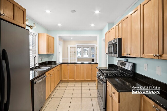 42 Parsons St, Brighton, MA 02135 - photo 3