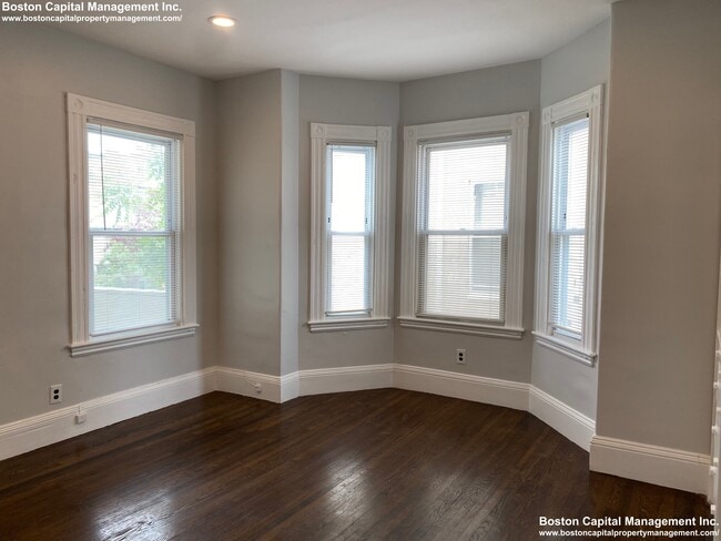 7 Quincy St unit 1, Somerville, MA 02143 - photo 3