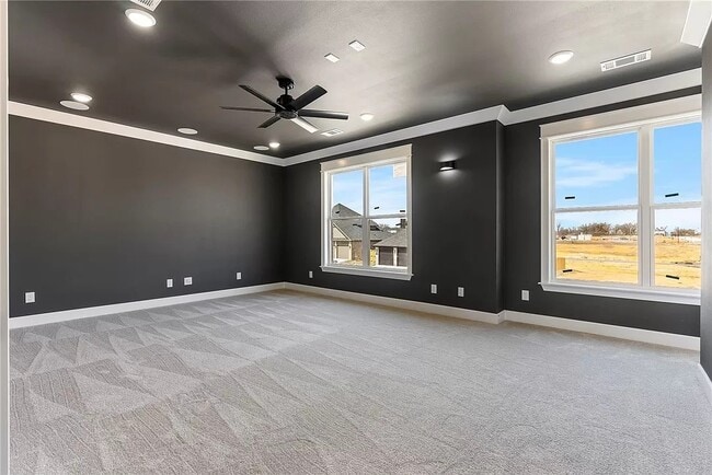 SLE L 30-Aspen-18-Bouns Room.jpg