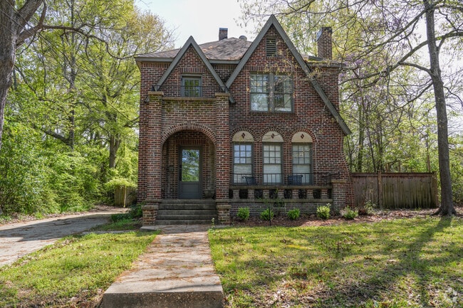 Several residences in Starkville's historic districts embrace the Tudor Revival style with their asymmetrical facades, arched doorways, and tall, narrow windows adorned with diamond-shaped panes.