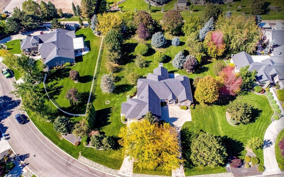 191 N Cove Colony Way, Eagle, ID 83616 - photo 1