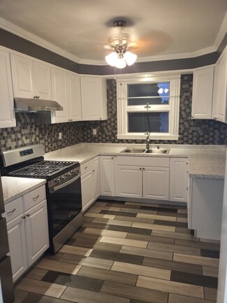 15 Cliff St Unit 1, Central Falls, RI 02863