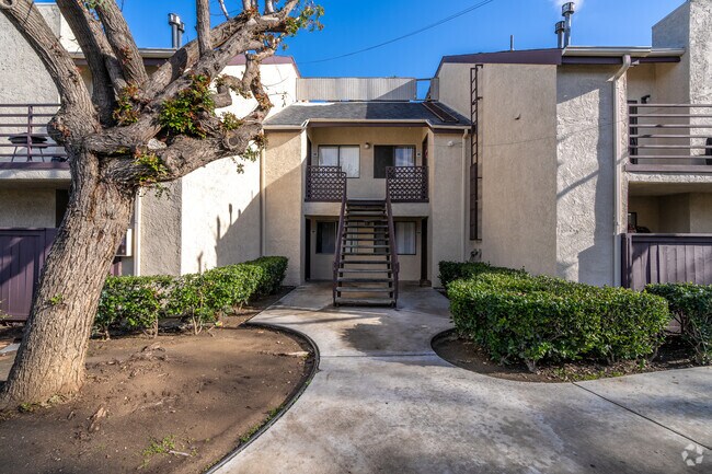 Villas at Columbia, Riverside, CA 92501 - photo 7