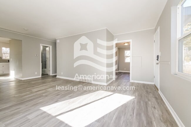 4523 Curtis Ave, Omaha, NE 68104 - photo 6