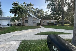 608 Huntington St, Brandon, FL 33511