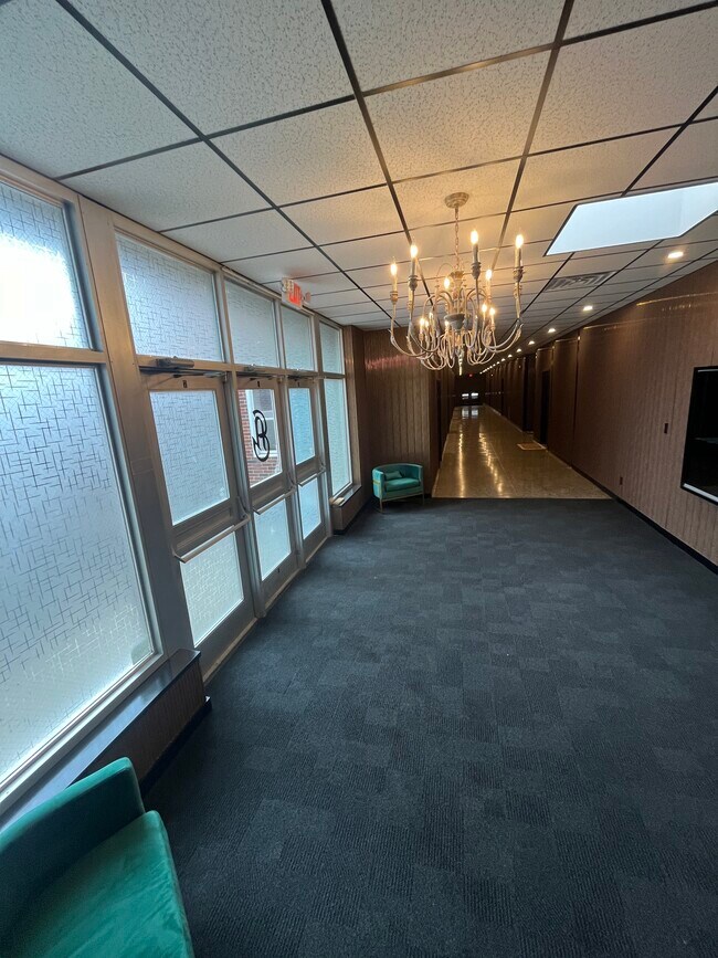 67 Sand Creek Rd unit 1, Albany, NY 12205 - photo 4