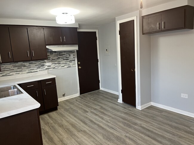 3601 W 79th St unit G, Chicago, IL 60652 - photo 6