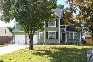 1142 Blankshire Rd, Fayetteville, NC 28314