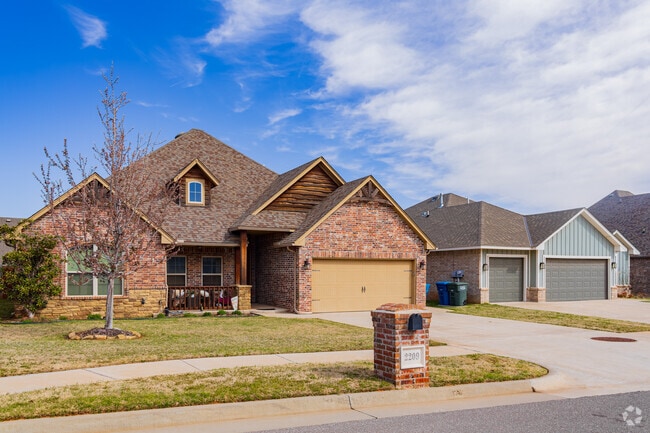 Coffee Creek residents can enjoy well maintain environment.