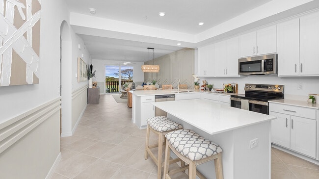 19140 Scallop Loop, Lakewood Ranch, FL 34211 - photo 3