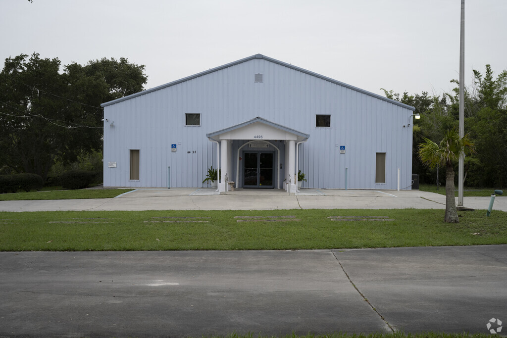 Crosstyle Academy is located in Sebastian Florida.