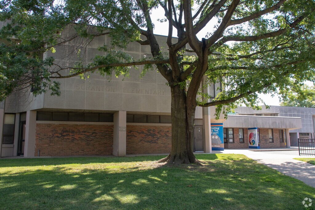 Scranton School provides education in the neighborhood of 
Ohio City