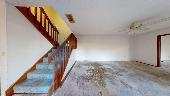 1803 SE Sir Lancelot Dr unit C, Port Saint Lucie, FL 34952 - photo 3