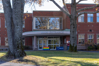 Winnacunnet High School