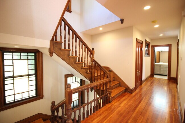 65 Beech Glen St unit 2, Roxbury, MA 02119 - photo 6