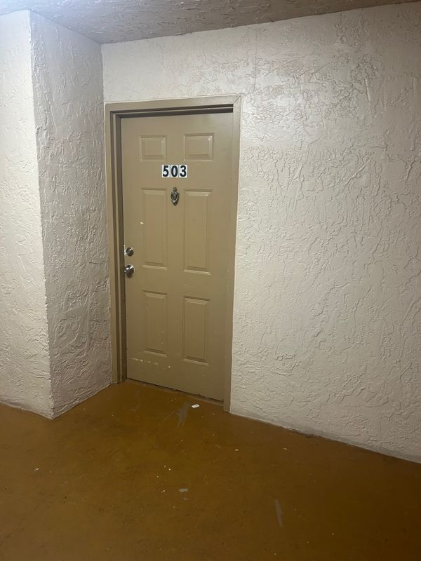 15231 SW 80th St, Miami, FL 33193
