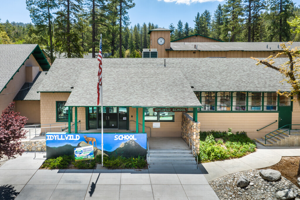 Idyllwild School is a public Elementary and Middle school in the Idyllwild Mountain Community.