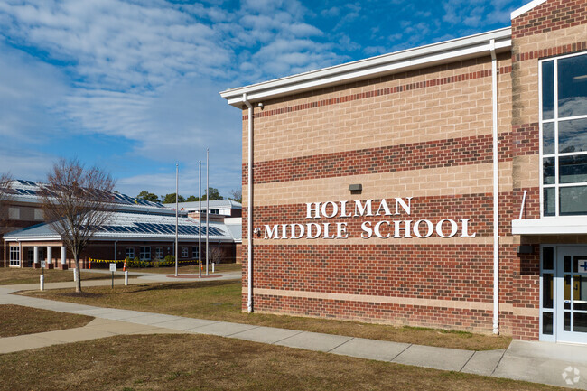 Holman Middle School serves students from 6th through 8th grade.