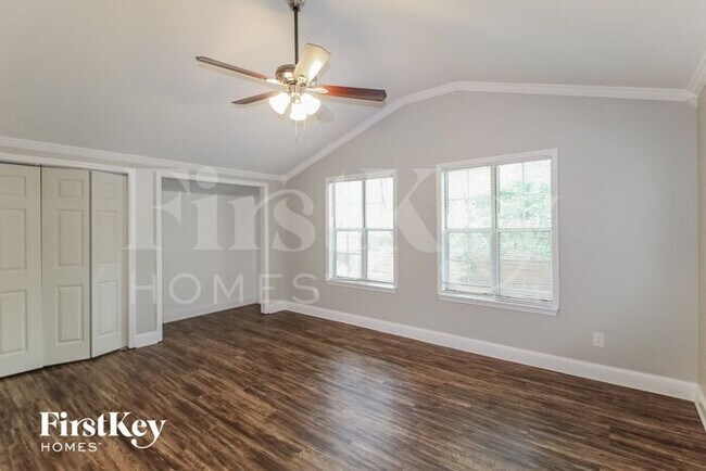 5695 Sugar Creek Ct, Norcross, GA 30093 - photo 7