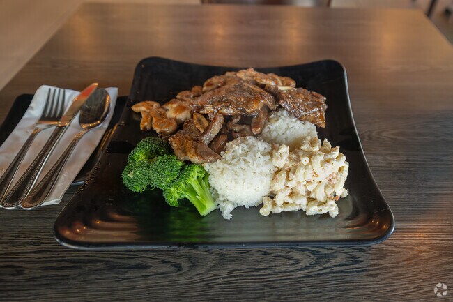 For delicious Hawaiian Barbecue in North East Elk Grove, try Ramen Q.