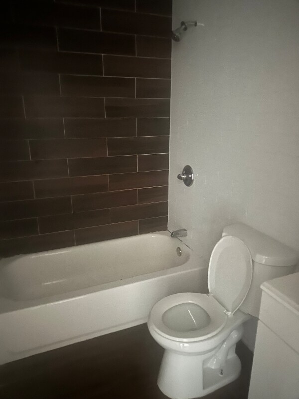 673 E 223rd St unit 673 East 223rd st Ap, Bronx, NY 10466 - photo 2