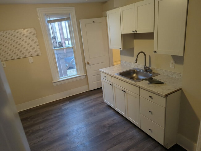 2404 2nd St, Cuyahoga Falls, OH 44221 - photo 4