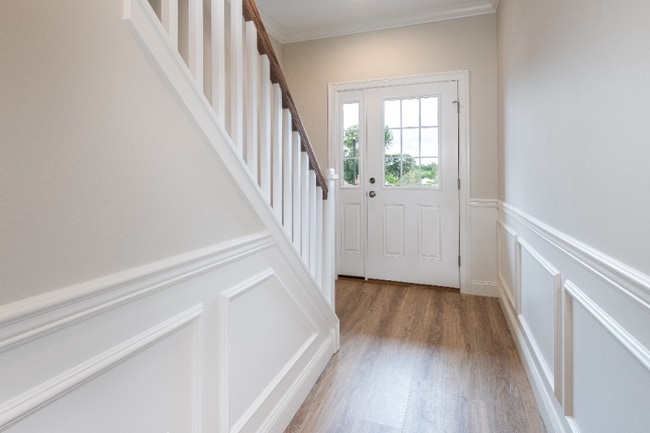 17 Edgewater Cir, Berlin, CT 06037 - photo 3