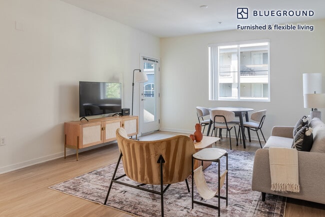 34 Union Square unit FL2-ID1904, Union City, CA 94587 - photo 3