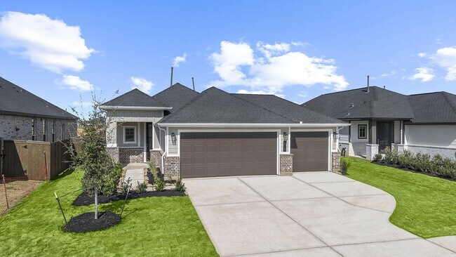 313 Goldeneye Duck Dr, Waller, TX 77484 - photo 2