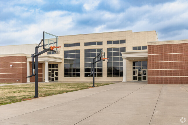 Lakeside Junior High School has several outdoor recreational areas.