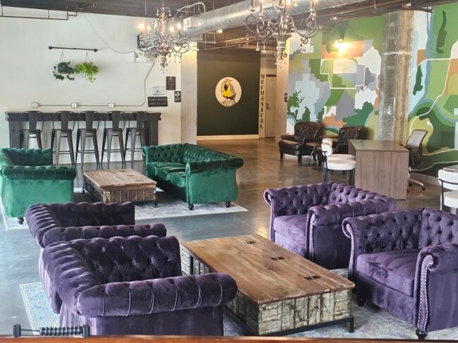 Dahlman Flats Apartments, Omaha, NE 68108 - photo 3