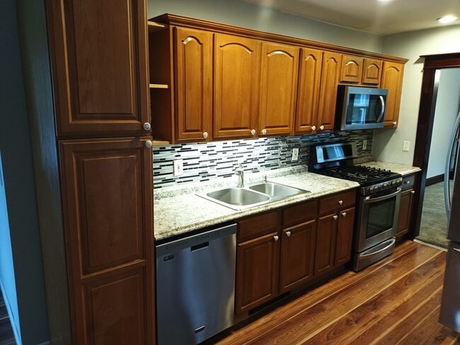 11 47th St, Islip, NY 11751 - photo 2